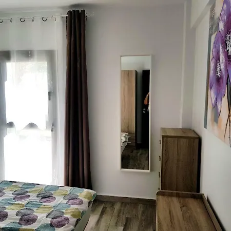 דירה Luxury 2 Bedroom 50 M From