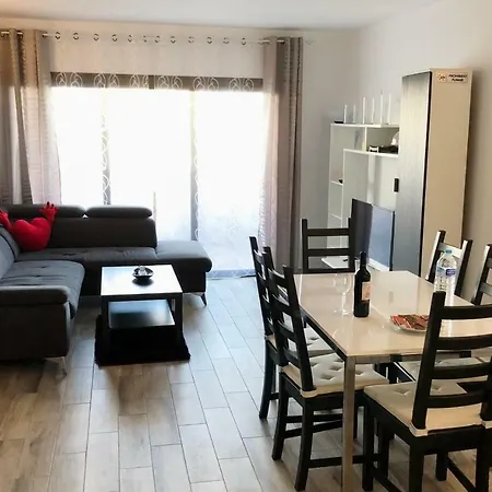 Luxury 2 Bedroom 50 M From דירה Mogán