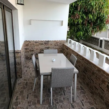 Luxury 2 Bedroom 50 M From