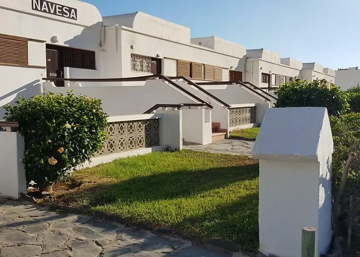 Luxury 2 Bedroom 50 M From Apartment *