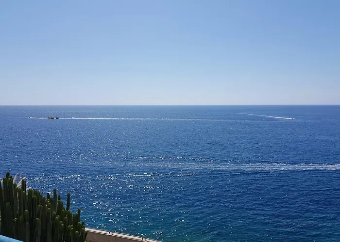 Luxury 2 Bedroom 50 M From * Mogan