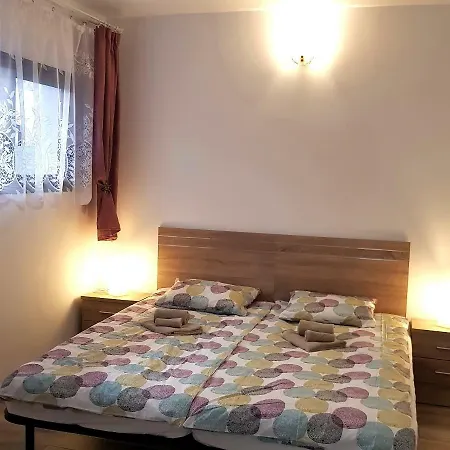 Apartment Luxury 2 Bedroom 50 M From Mogan