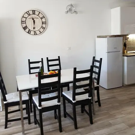 Luxury 2 Bedroom 50 M From Mogan