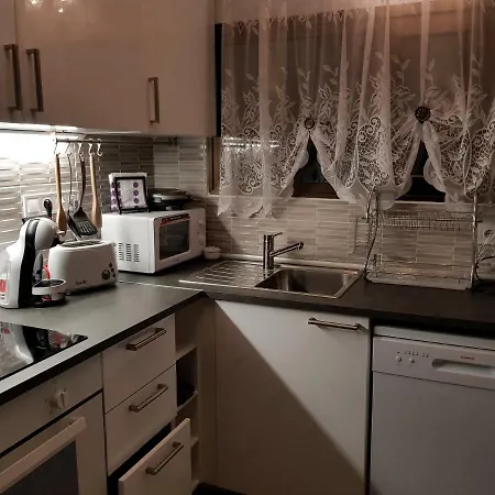 Luxury 2 Bedroom 50 M From * Моган