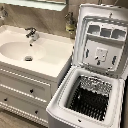 Luxury 2 Bedroom 50 M From * Моган