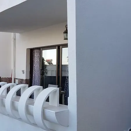 Luxury 2 Bedroom 50 M From